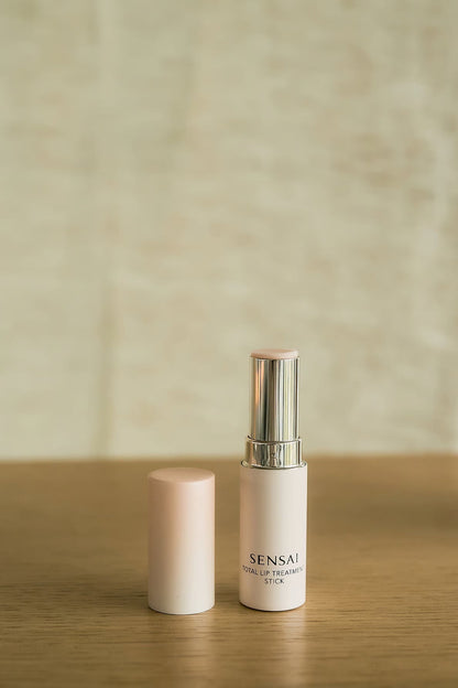 Sensai Total Lip Treatment Stick - Avoriell